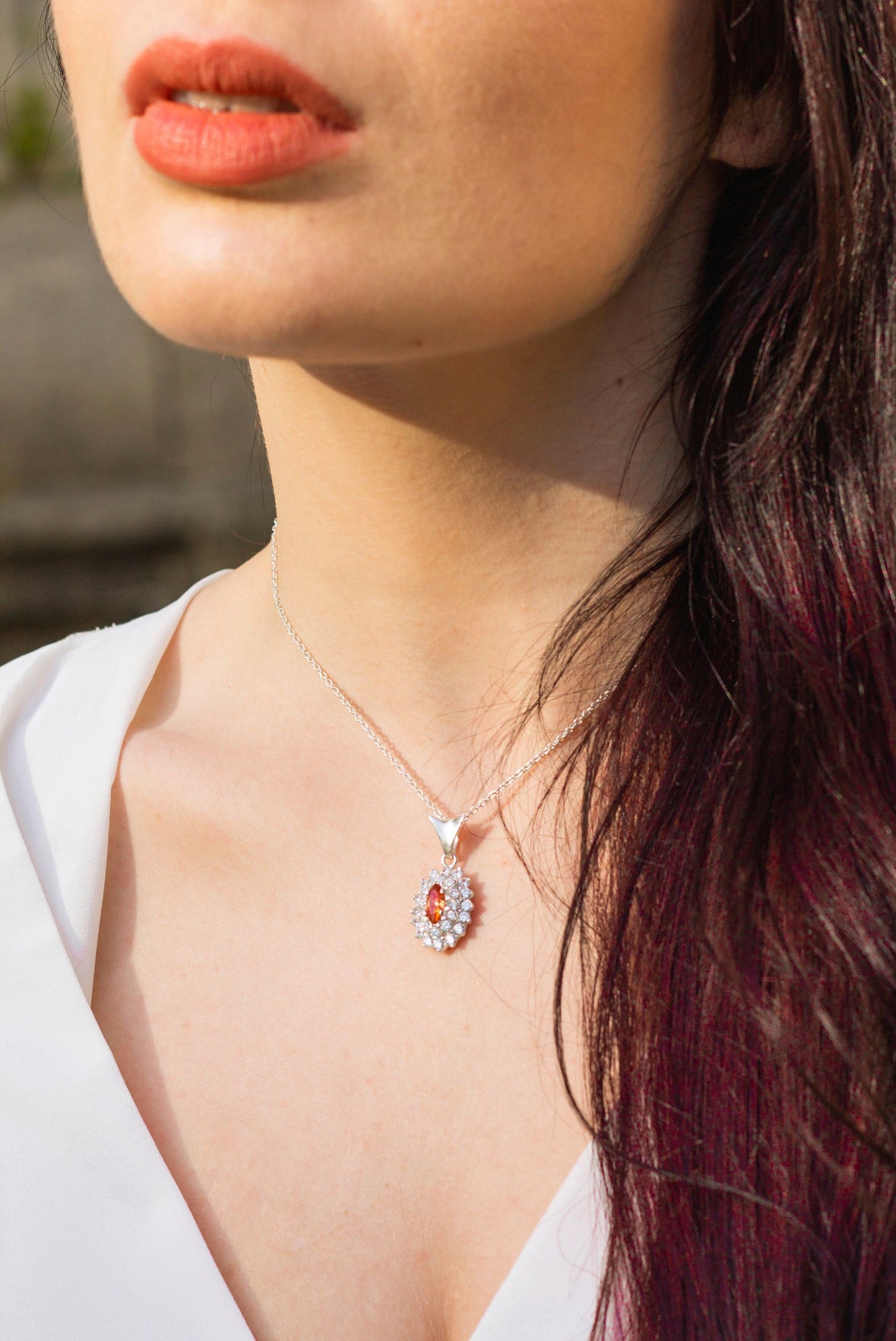 Charlotte I Colar Prateado com Pedra Rosa