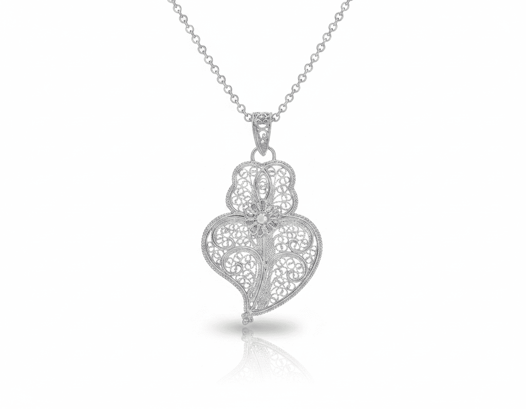 Viana Pendant (6 cm)