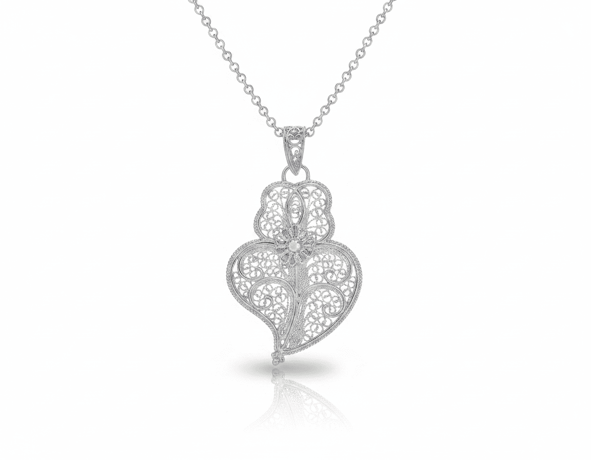 Viana Pendant (6 cm)