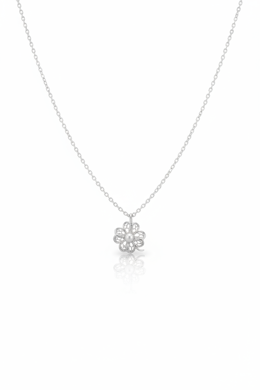 Clover with Pearl I