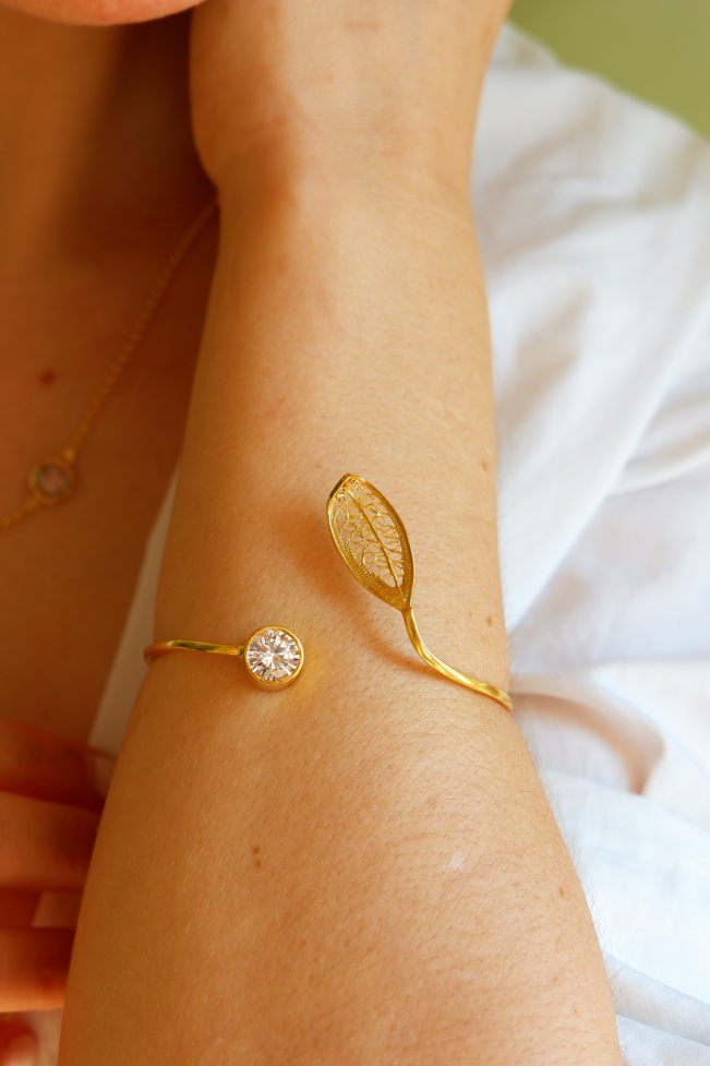 Leaf IV Bracelete Banhada em Ouro com Pedra