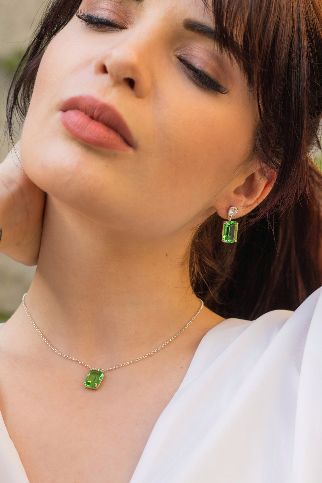 Anne I Colar Prateado com Pedra Verde Clara